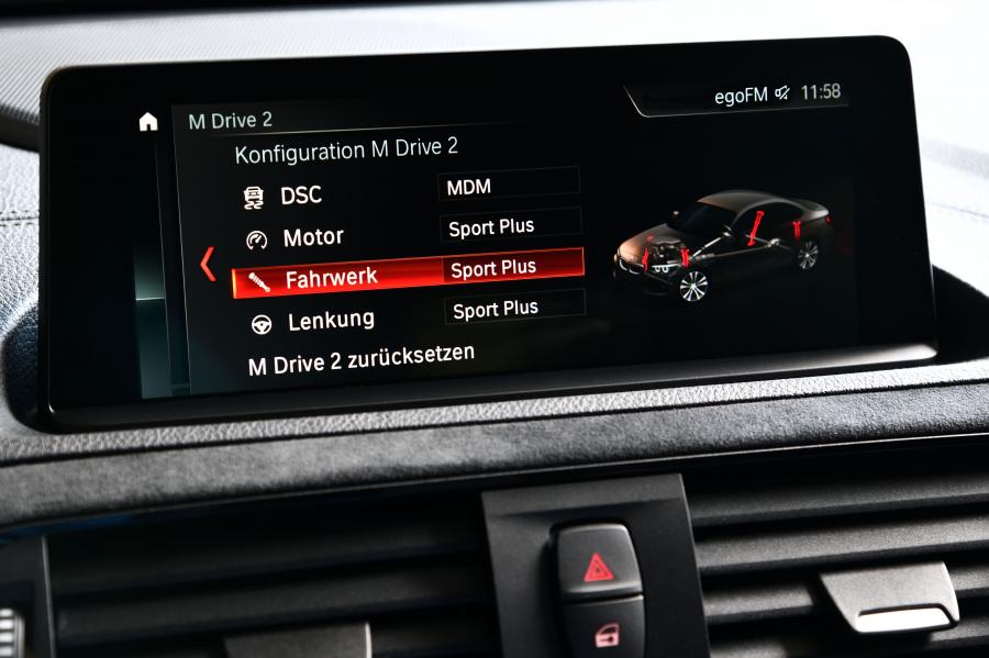 Детали интерьера BMW M2 CS (F87) 2019 года  (WW) (фото 76 из 89)
